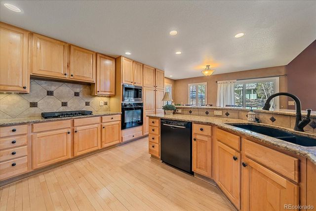 20273 E Lake Circle, Centennial, CO 80016