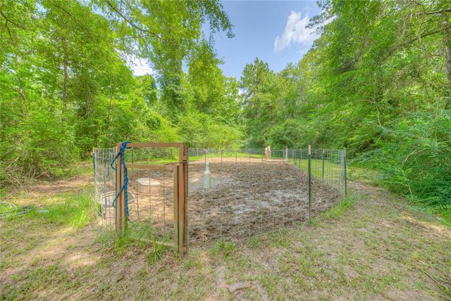 110 Happy Trail, Coldspring, TX 77331