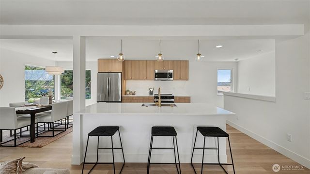 3201 S Webster St., Seattle, WA 98118