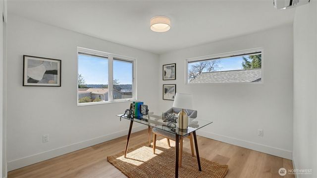3201 S Webster St., Seattle, WA 98118