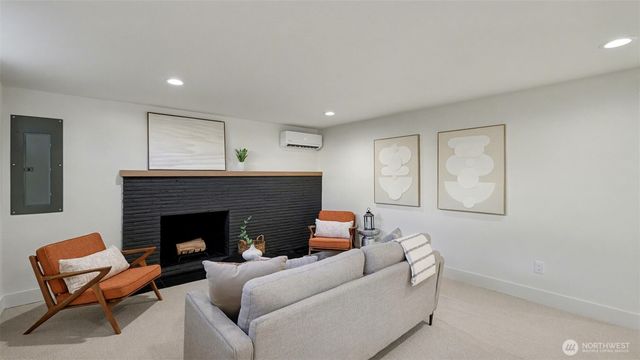 3201 S Webster St., Seattle, WA 98118
