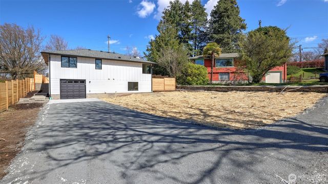 3201 S Webster St., Seattle, WA 98118