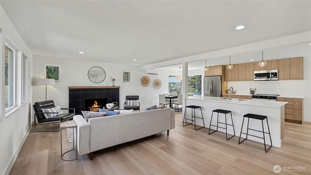 3201 S Webster St., Seattle, WA 98118