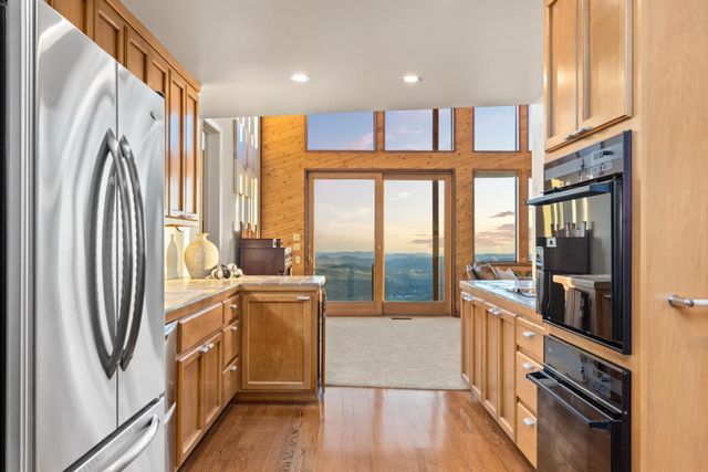 984 Crestview Dr, Murphys, CA 95247