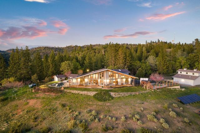 984 Crestview Dr, Murphys, CA 95247