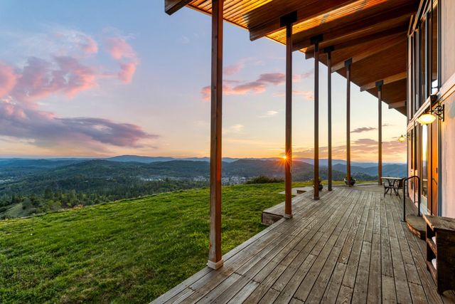 984 Crestview Dr, Murphys, CA 95247