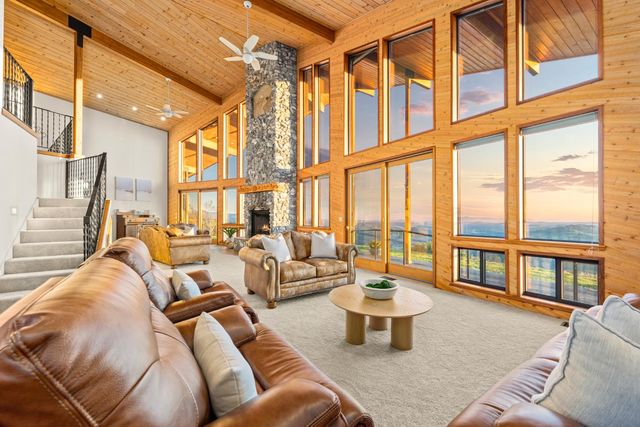 984 Crestview Dr, Murphys, CA 95247