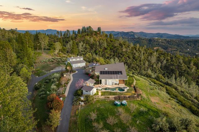 984 Crestview Dr, Murphys, CA 95247