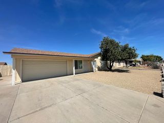 10902 W Montecito Avenue, Phoenix, AZ 85037