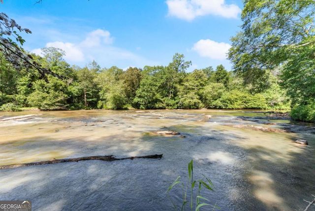 318 Jim Grizzle Road, Royston, GA 30662