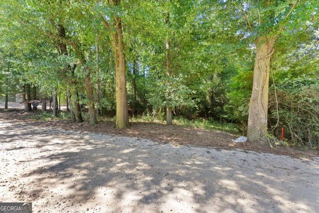 318 Jim Grizzle Road, Royston, GA 30662