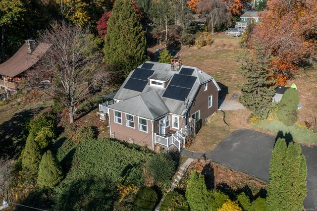 5 Windmill Road, New Fairfield, CT 06812