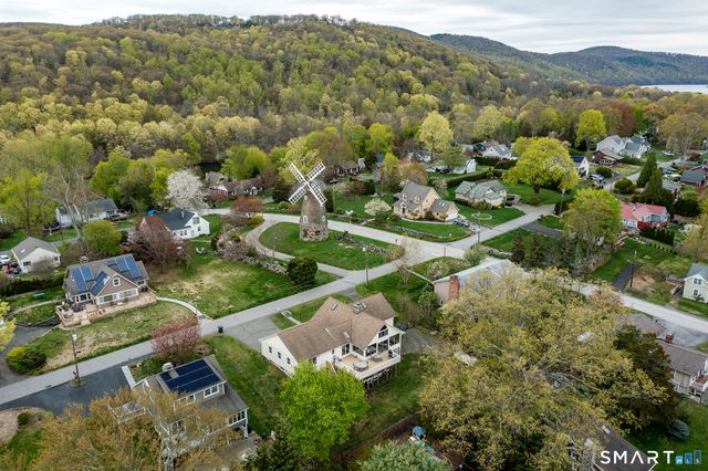 5 Windmill Road, New Fairfield, CT 06812