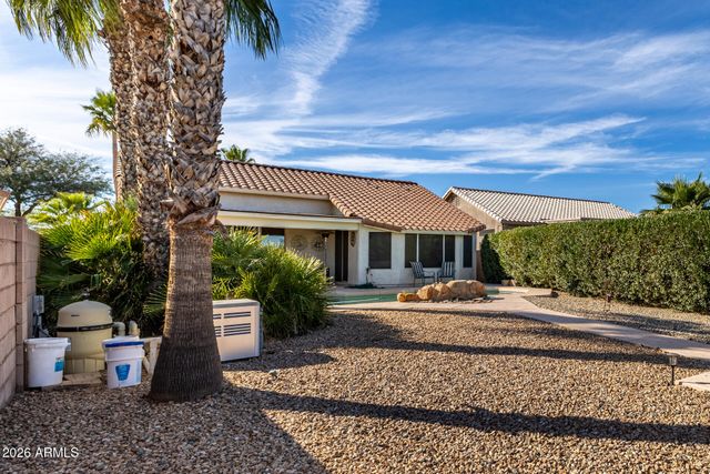 17315 N Coyote Lakes Parkway, Surprise, AZ 85378