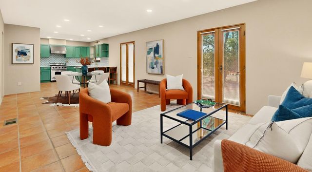 3028 Frontier Avenue NE, Albuquerque, NM 87106