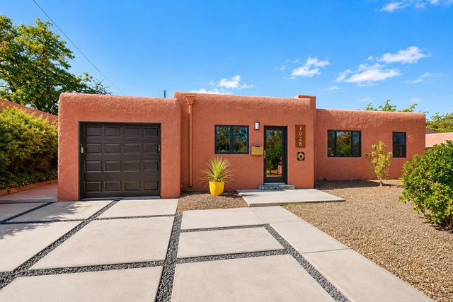 3028 Frontier Avenue NE, Albuquerque, NM 87106