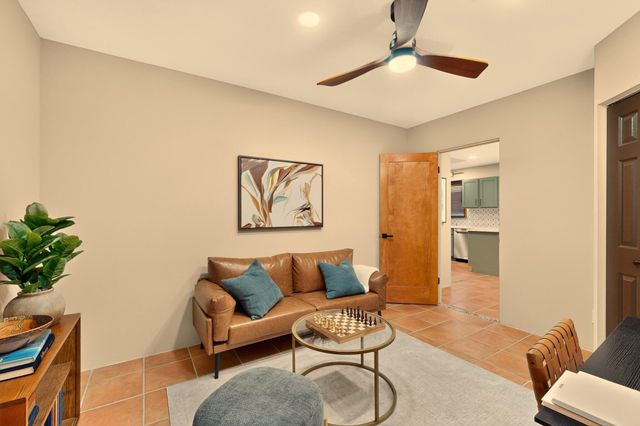 3028 Frontier Avenue NE, Albuquerque, NM 87106