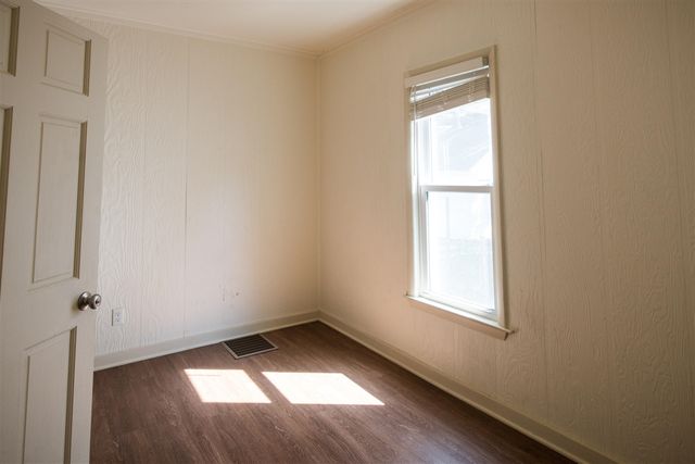 1305 Reed Avenue, Kalamazoo, MI 49001