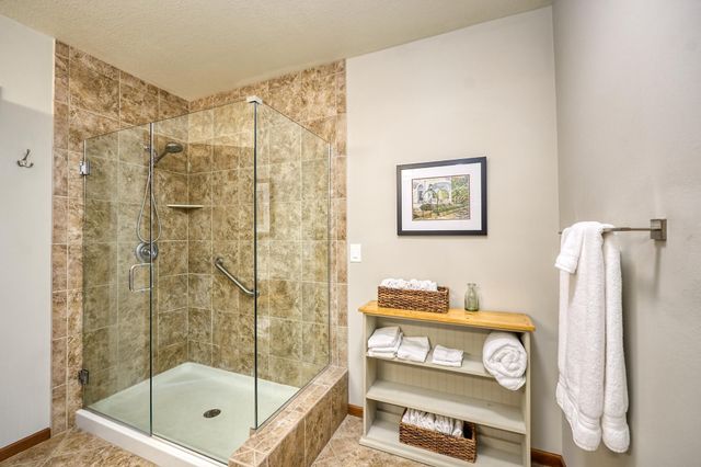 3110 N Chestnut Street 211, Chaska, MN 55318