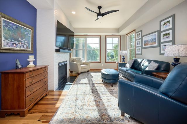 3110 N Chestnut Street 211, Chaska, MN 55318