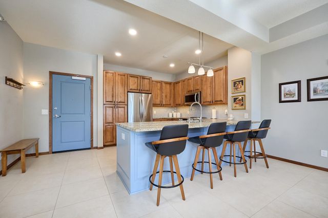 3110 N Chestnut Street 211, Chaska, MN 55318