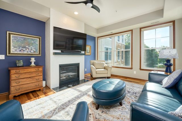 3110 N Chestnut Street 211, Chaska, MN 55318