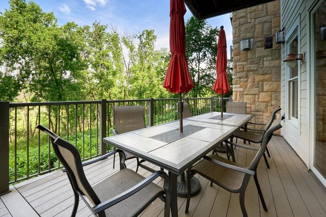 3110 N Chestnut Street 211, Chaska, MN 55318