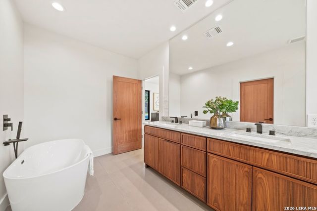 57 OHIO AVE, New Braunfels, TX 78130