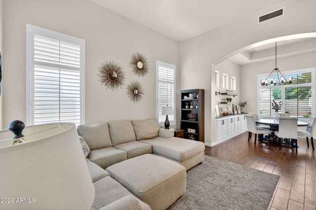 1880 E COMMERCE Avenue, Gilbert, AZ 85234