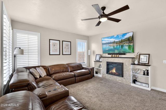 1880 E COMMERCE Avenue, Gilbert, AZ 85234