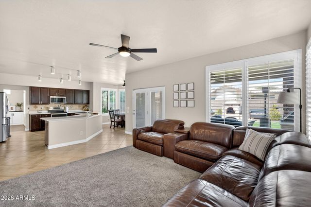 1880 E COMMERCE Avenue, Gilbert, AZ 85234
