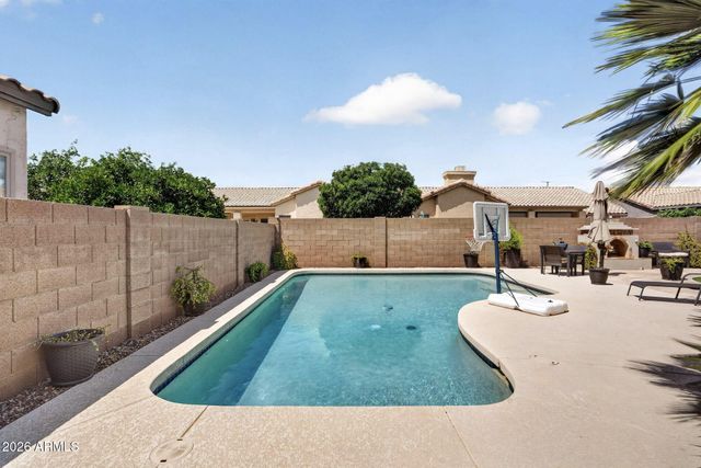 1880 E COMMERCE Avenue, Gilbert, AZ 85234