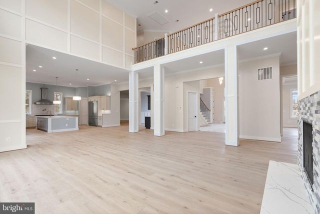 40925 ALYSHEBA DR, Leesburg, VA 20176