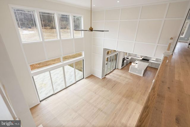 40925 ALYSHEBA DR, Leesburg, VA 20176