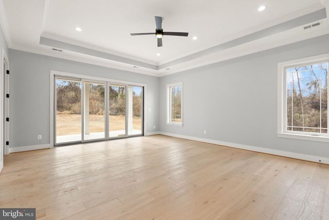 40925 ALYSHEBA DR, Leesburg, VA 20176