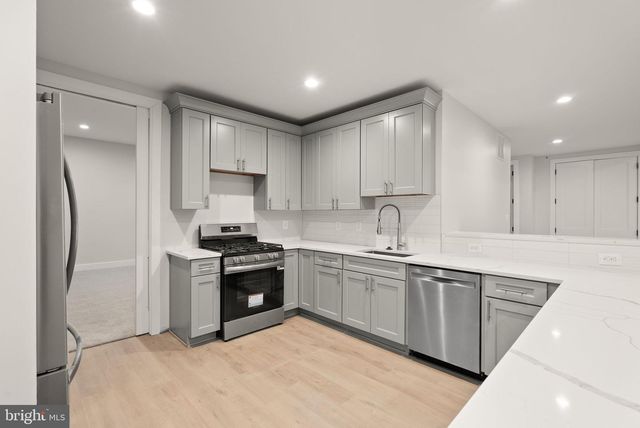 40925 ALYSHEBA DR, Leesburg, VA 20176