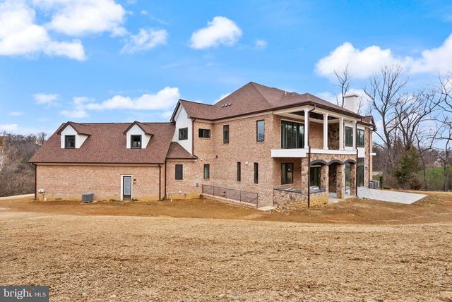 40925 ALYSHEBA DR, Leesburg, VA 20176