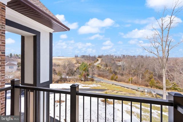 40925 ALYSHEBA DR, Leesburg, VA 20176