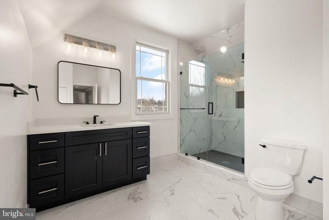 40925 ALYSHEBA DR, Leesburg, VA 20176