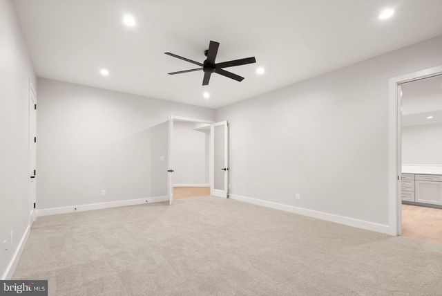 40925 ALYSHEBA DR, Leesburg, VA 20176