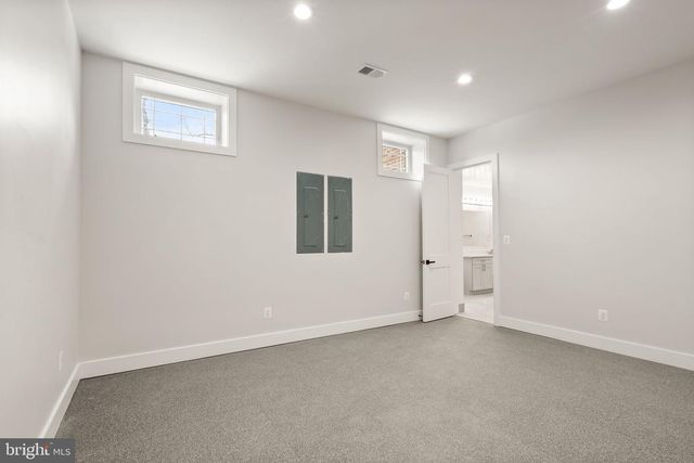 40925 ALYSHEBA DR, Leesburg, VA 20176