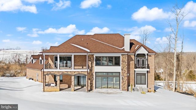 40925 ALYSHEBA DR, Leesburg, VA 20176