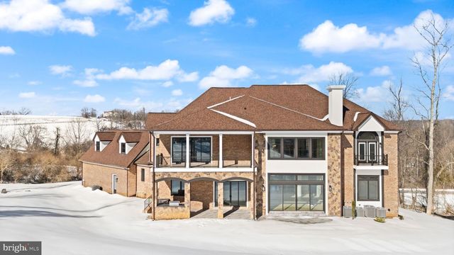 40925 ALYSHEBA DR, Leesburg, VA 20176