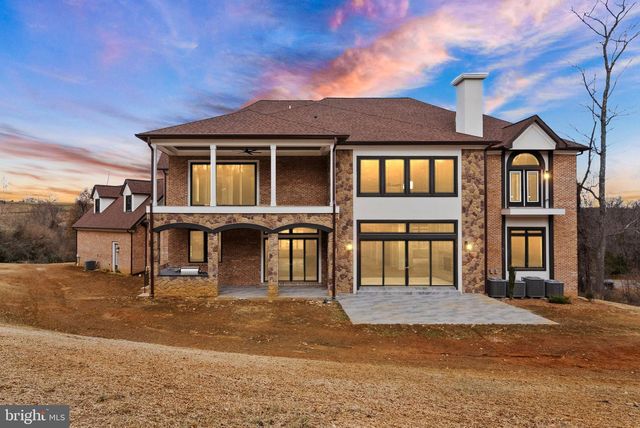 40925 ALYSHEBA DR, Leesburg, VA 20176