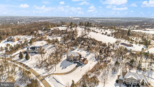 40925 ALYSHEBA DR, Leesburg, VA 20176