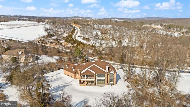 40925 ALYSHEBA DR, Leesburg, VA 20176