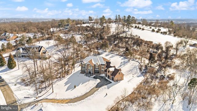 40925 ALYSHEBA DR, Leesburg, VA 20176