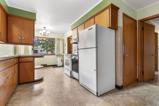 129 E 12TH STREET, Fond Du Lac, WI 54935