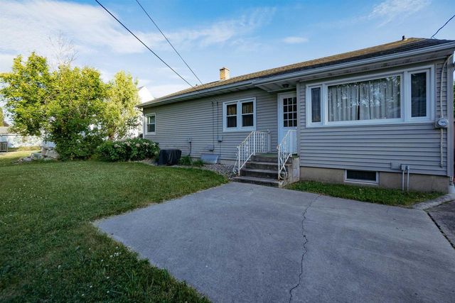 129 E 12TH STREET, Fond Du Lac, WI 54935