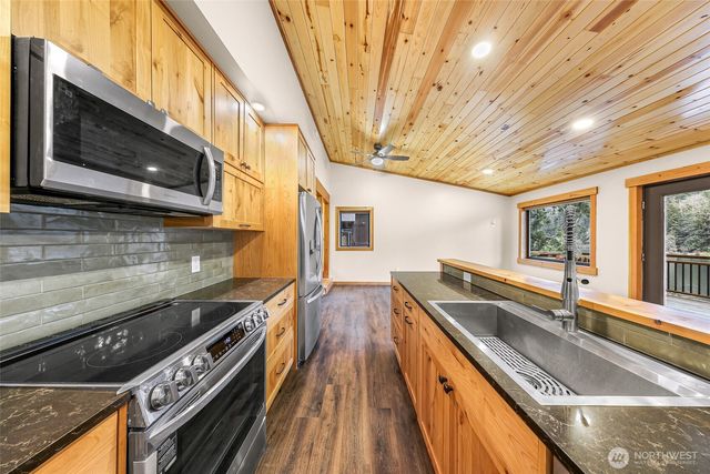 1693 Pebble Beach Trail, Bellingham, WA 98226